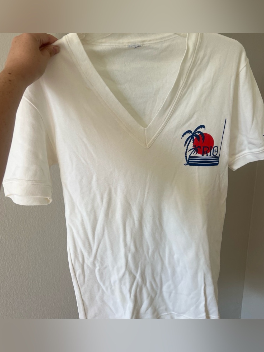 White vintage single stitch Yamamoto Sportshirt V-neck graphic shirt fit m-l